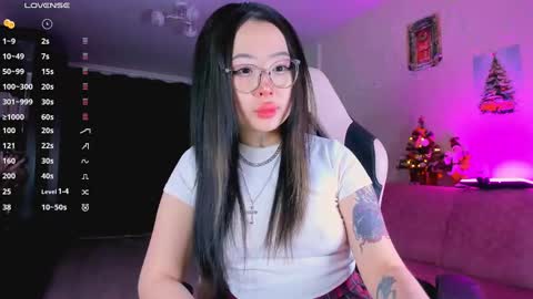 Snapshot of ninjahun chatting on 12/19/24, 08:02 Yumi  ig yumibaee online show from 12/19/24, 08:02