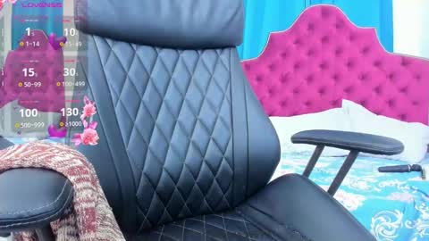 nina dee online show from 03/06/25, 08:41