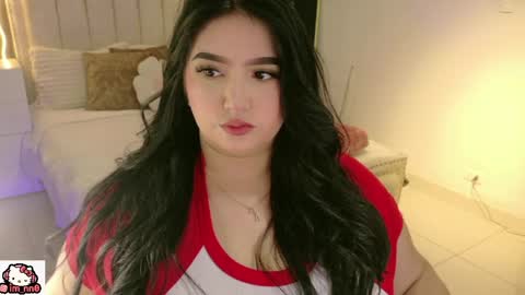 Nina online show from 04/14/26, 12:33