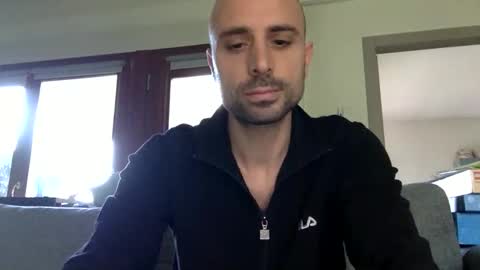 Snapshot of ninni2911 chatting on 10/27/25, 11:03 ninni2911 online show from 10/27/25, 11:03