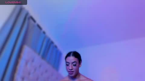 Ninon Beart online show from 05/15/26, 11:34