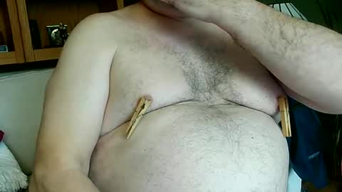 Nip Fun Bear online show from 11/15/25, 07:10