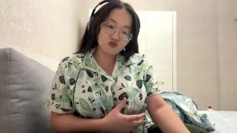 Nira online show from 04/15/26, 10:32