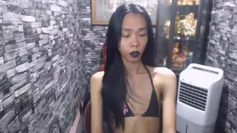 nisha_rose23 online show from 05/19/26, 04:35