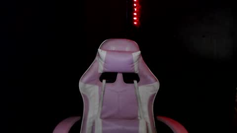 Snapshot of nitchiefucker chatting on 01/15/25, 09:13 Nadz online show from 01/15/25, 09:13