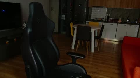 Snapshot of nitroshade chatting on 01/05/25, 02:06 nitroshade online show from 01/05/25, 02:06