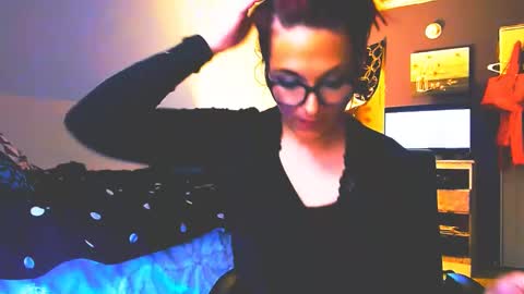 Snapshot of nivanarose chatting on 12/01/24, 08:09 Nirvana Rose cash app nirvanarose92389 for the right price Im willing to do whatever you want  online show from 12/01/24, 08:09