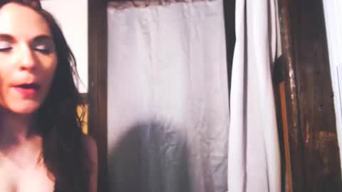 Snapshot of nivanarose chatting on 02/06/25, 10:32 Nirvana Rose cash app nirvanarose92389 for the right price Im willing to do whatever you want  online show from 02/06/25, 10:32