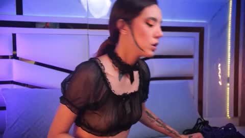 Nixx  online show from 12/18/25, 03:12