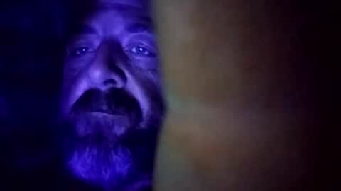 nj695457 online show from 09/30/25, 01:10