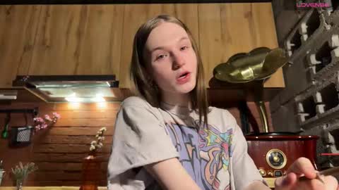 Tears Lora online show from 01/11/26, 01:10