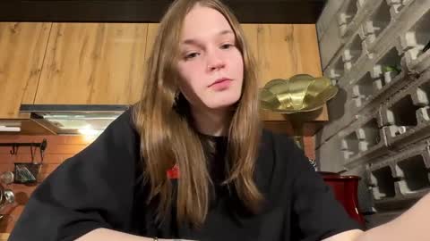 Tears Lora online show from 04/02/26, 01:25