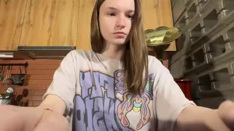 Tears Lora online show from 04/17/26, 07:44