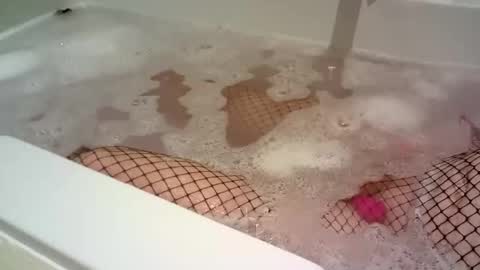 Snapshot of nmc4u chatting on 02/12/25, 06:30 Will online show from 02/12/25, 06:30