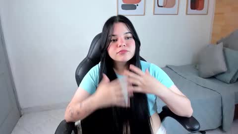 Snapshot of noa1029 chatting on 03/02/26, 07:43 Noa online show from 03/02/26, 07:43