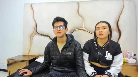 Snapshot of noa_arez chatting on 10/13/25, 04:34 NoaandArez online show from 10/13/25, 04:34