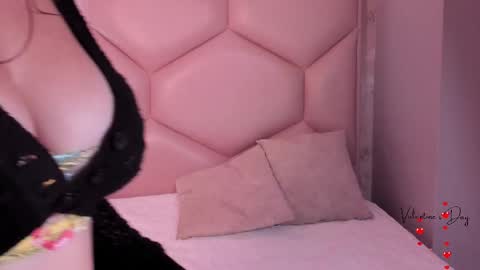   ambarsulliva  online show from 02/12/25, 05:58