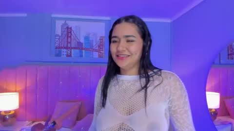 Snapshot of noa_moon chatting on 10/01/25, 04:35 Noa online show from 10/01/25, 04:35