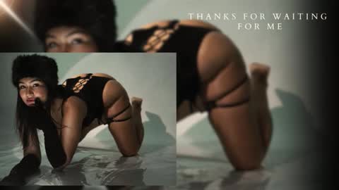 Snapshot of noa_moon chatting on 12/16/25, 02:38 Noa online show from 12/16/25, 02:38