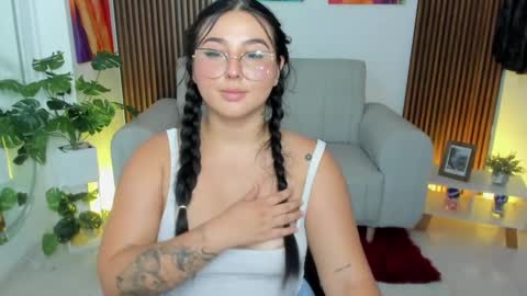 Snapshot of noa_perez9 chatting on 02/11/25, 06:44 noa_perez9 online show from 02/11/25, 06:44