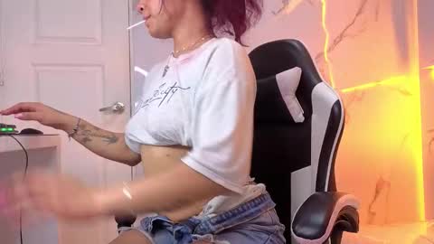 Noa  online show from 11/12/25, 12:44