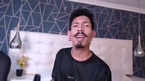 Snapshot of noaahtylor chatting on 02/20/26, 08:09 Noah online show from 02/20/26, 08:09