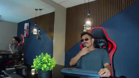 Noah online show from 03/04/26, 12:49