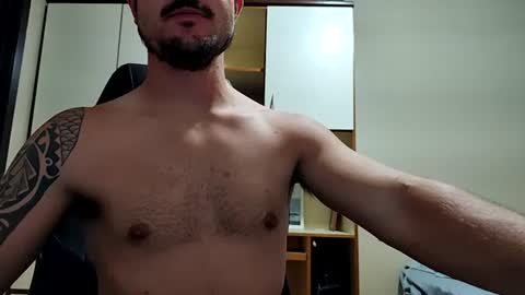 Snapshot of noablaze chatting on 11/23/25, 03:17 Blaze online show from 11/23/25, 03:17