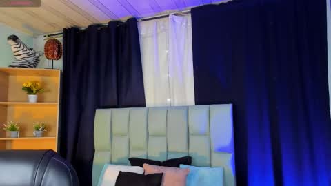 Noah  online show from 10/31/25, 03:18