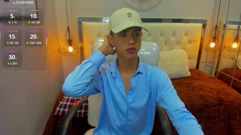 Snapshot of noah295155 chatting on 02/13/26, 03:19 Alex online show from 02/13/26, 03:19