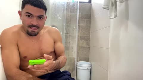 noah_3050 online show from 10/31/25, 02:51