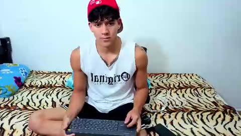 Snapshot of noah__dick chatting on 06/20/26, 05:16 Noah online show from 06/20/26, 05:16
