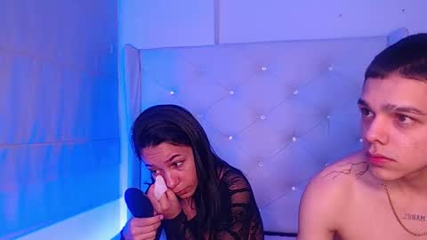 Zoe  online show from 12/17/25, 03:56