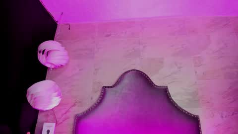 Zoe  online show from 04/15/26, 03:24