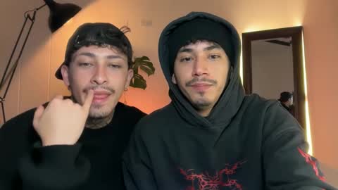 Snapshot of noah_and_steven chatting on 05/05/26, 02:19 noah_and_steven online show from 05/05/26, 02:19