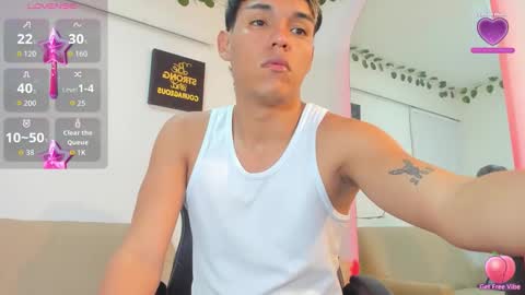 Snapshot of noah_carter66 chatting on 10/13/25, 02:44 noah online show from 10/13/25, 02:44