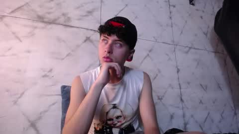 noah_dupont_ online show from 09/22/25, 09:28