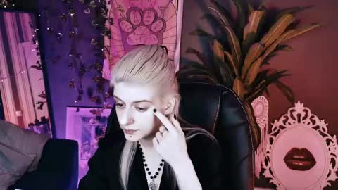 REAL name LiaDM are always open online show from 05/15/26, 03:41