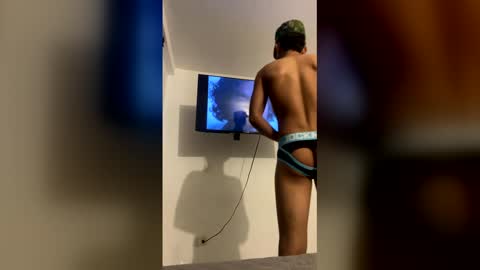 noah_keller online show from 04/19/26, 01:54