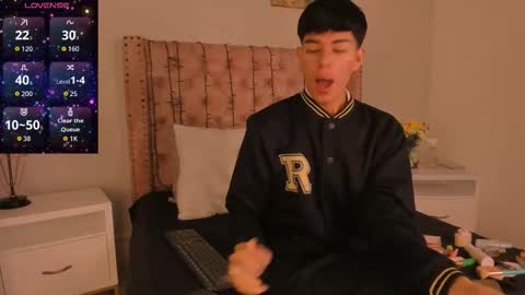 Snapshot of noah_lewiss chatting on 02/24/26, 10:46 NOAH online show from 02/24/26, 10:46