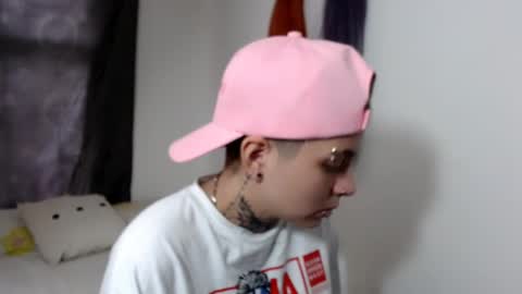 noah hehim    online show from 02/11/25, 05:07