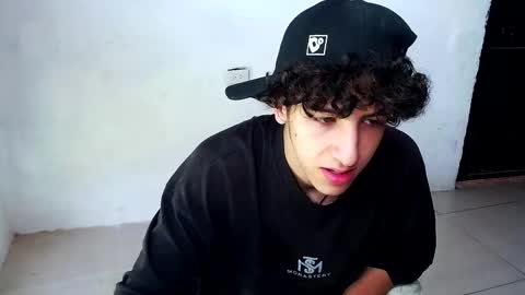 Snapshot of noah_sokolov_ chatting on 02/26/26, 04:28 Kervs online show from 02/26/26, 04:28