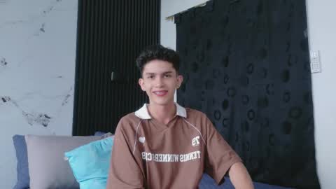 Snapshot of noah_tyler_ chatting on 05/22/26, 08:14 noah tyler online show from 05/22/26, 08:14