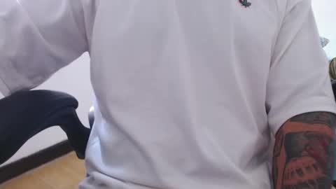 Snapshot of noahbrown23 chatting on 09/21/25, 05:14 Noah B online show from 09/21/25, 05:14