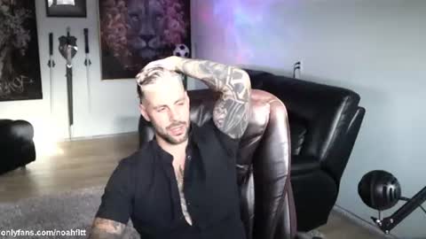 Snapshot of noahfitt chatting on 07/21/26, 02:14 Noah Fitt online show from 07/21/26, 02:14