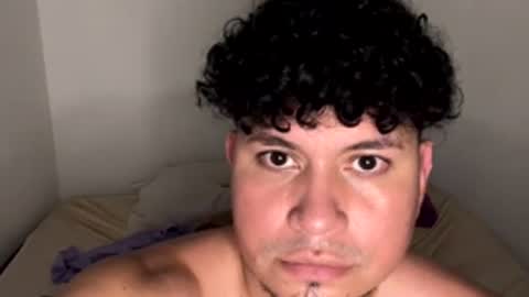 noahlatino35 online show from 04/29/26, 05:55