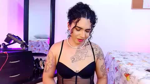 noahmonroe_11 online show from 11/14/25, 09:24