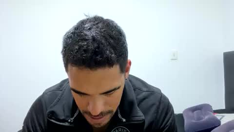 Snapshot of noahsexx98 chatting on 09/21/25, 11:12 noahsexx98 online show from 09/21/25, 11:12