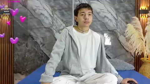 Snapshot of noahwalker__ chatting on 06/23/26, 10:57 online show from 06/23/26, 10:57