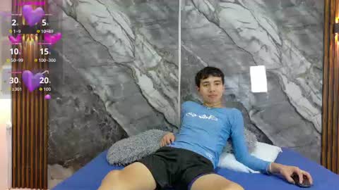 Snapshot of noahwalker__ chatting on 06/30/26, 11:22 online show from 06/30/26, 11:22